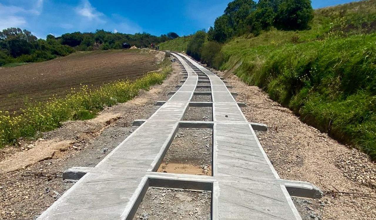 Desde la alcaldía aseguran que con proyectos como este la administración municipal reafirma su compromiso para interconectar las zonas rurales con mejores vías de acceso. Foto: Prensa Alcaldía de Tunja. 